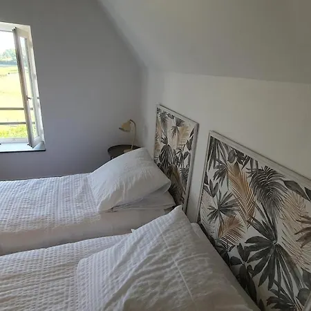 Maison Valentine Marcoles
